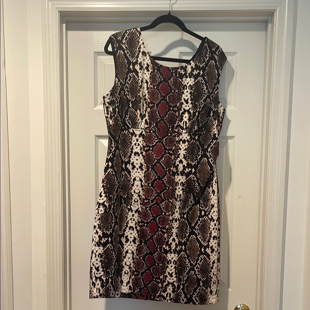 Calvin Klein Mini Snake Print Sleeveless Dress. Size 16 - Picture 2 of 7